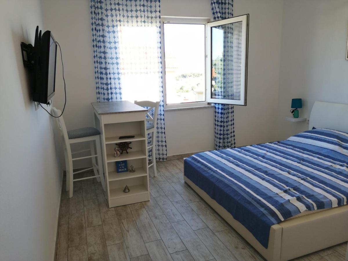 Nevera Apartament Krk Town